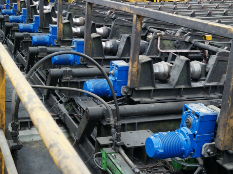 gearmotors-for-metal-industry