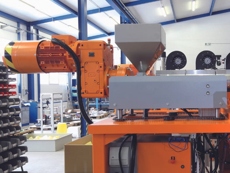 gearmotors-for-plastic-and-rubber-industry (2)