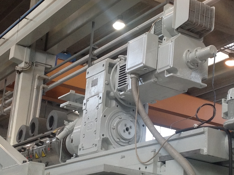 gearmotors-for-plastic-and-rubber-industry (3)